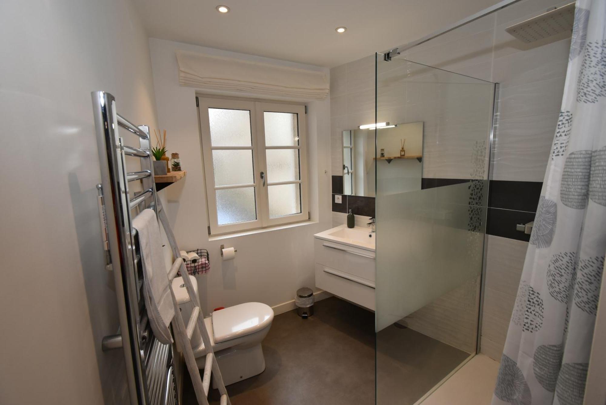 Appartement Le Saint-Aignan, Nuits-chartraines, Parking privé, 3 étoiles à Chartres Extérieur photo